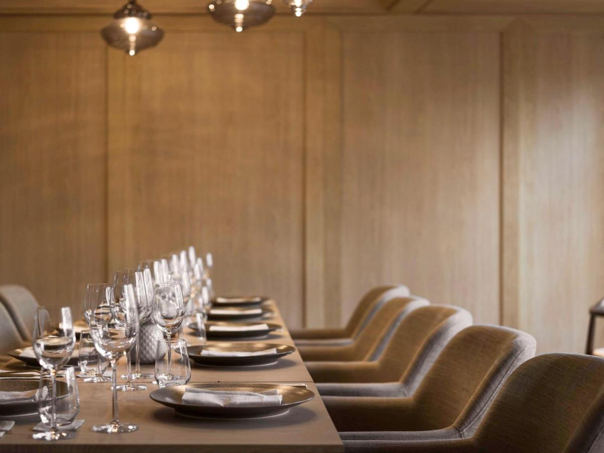 Moevenpick Hotel Bangkok Ploenchit Bdms Екстер'єр фото