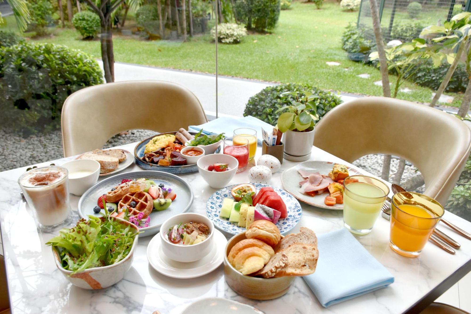 Moevenpick Hotel Bangkok Ploenchit Bdms Екстер'єр фото