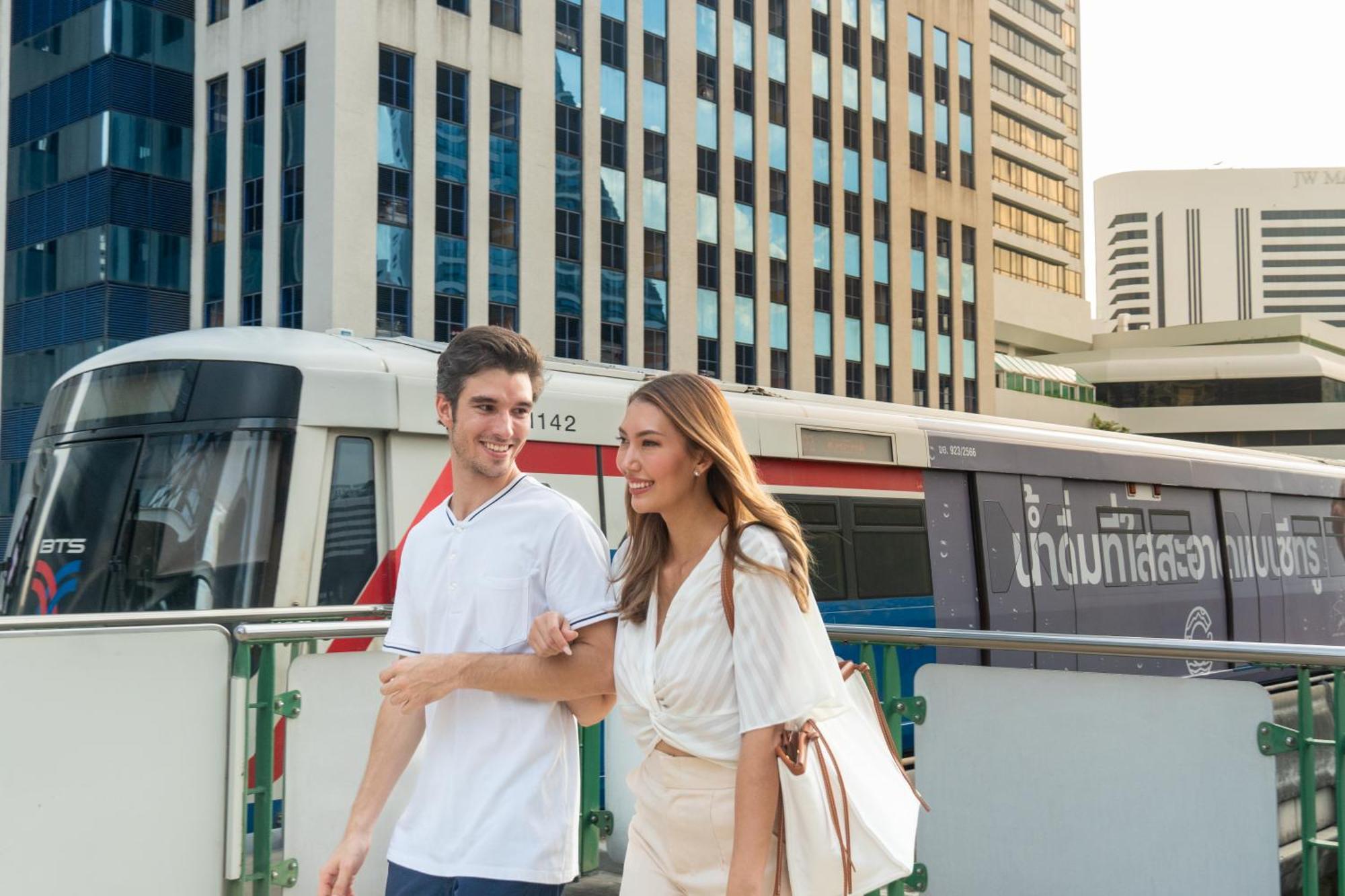 Moevenpick Hotel Bangkok Ploenchit Bdms Екстер'єр фото