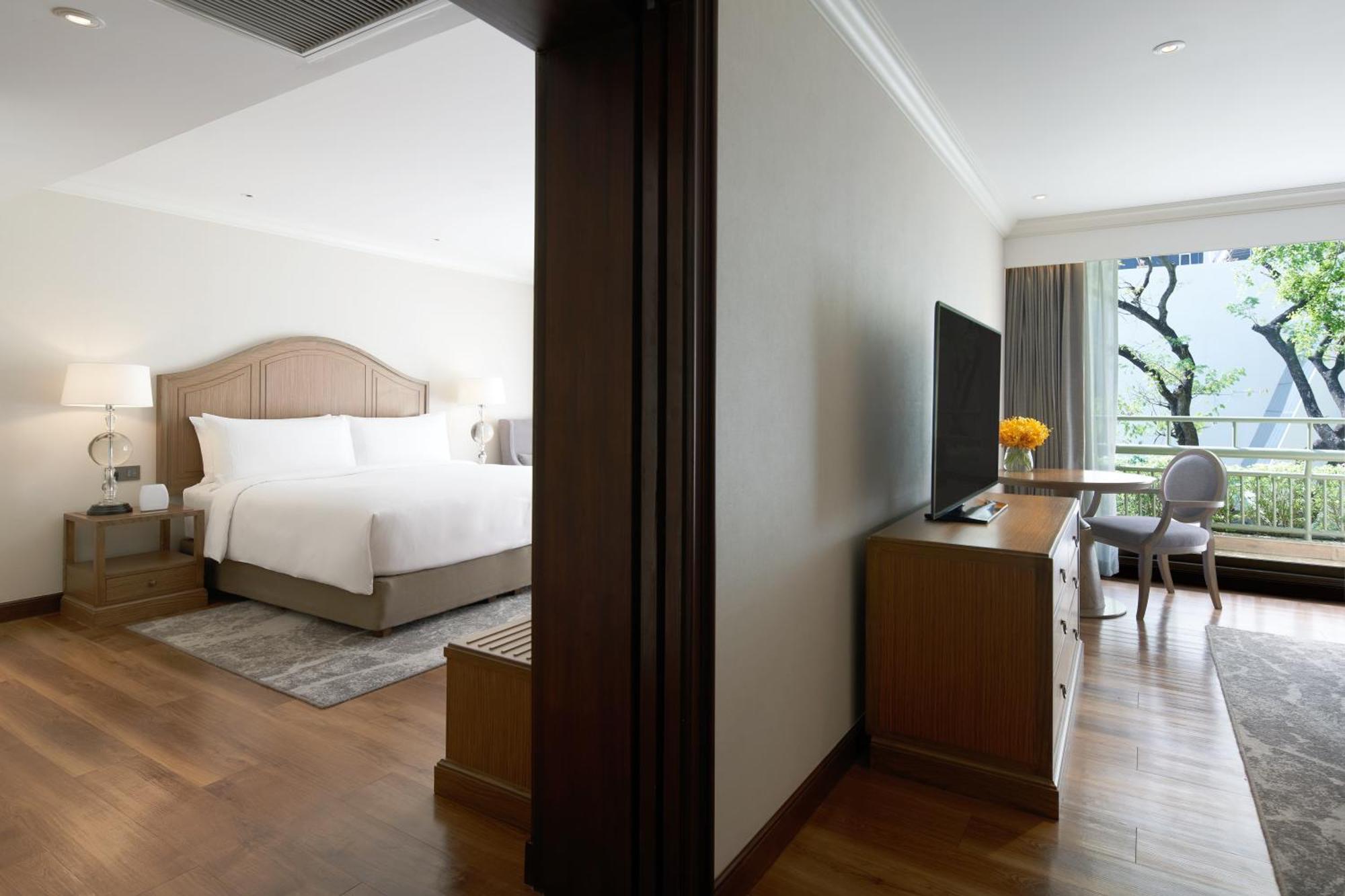 Moevenpick Hotel Bangkok Ploenchit Bdms Екстер'єр фото