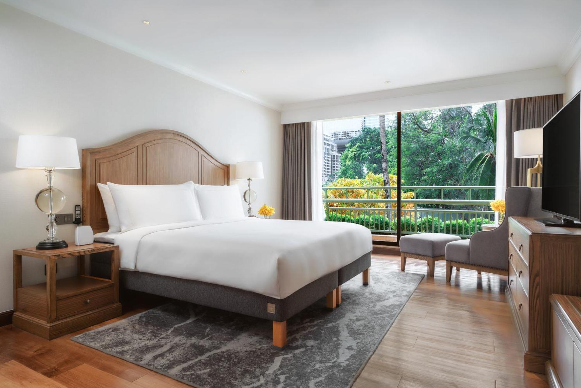 Moevenpick Hotel Bangkok Ploenchit Bdms Екстер'єр фото